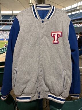 Men’s XL Grey & Blue Reversible Texas Rangers Jacket